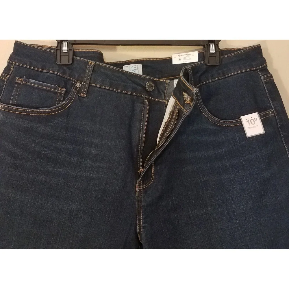 Time and Tru Bermuda Shorts Women size‎ 20 Denim Cuffed Blue Stretch Summer NEW